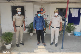 Special Staff Delhi Police arrested the accused of murder after the encounter