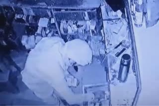 Theft in medical shop in Indore
