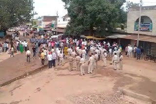 Villagers road jam after farmer suicide