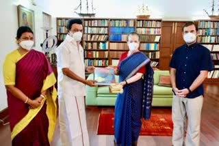 mkstalin-tweet-on-sonia-and-rahul-meet