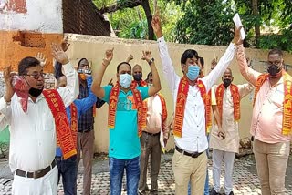 amarnath yatra bhandara operators demonstrated at jantar-mantar delhi