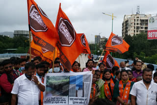 Thane MNS protests against the construction of the newly constructed Kopari Bridge