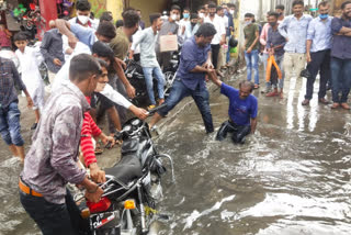 જ્યોમાં વરસાદને કારણે પૂરની સ્થિતિ