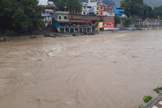 river level in spate