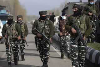 10 militant associates arrested in J&K's Uri Sector