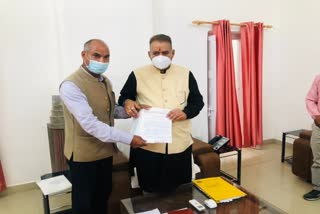 mussoorie-taxi-maxi-federation-delegation-met-ganesh-joshi