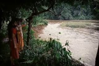 bhavani river overflow  river in kerala  kerala rain alert  കേരള മഴ  ഭവാനിപ്പുഴ  പാലക്കാട് വാർത്തകള്‍  palakkad news