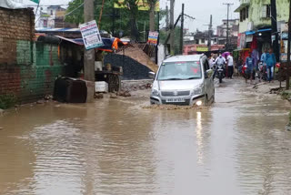 पटना वासियों के लिए मानसून बना आफत