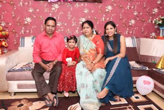 daughter with her family