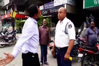 Congress leader Moti Tharwani misbehaved with traffic policeman