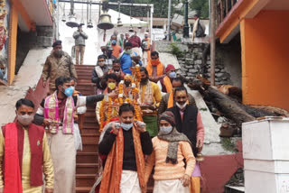 गंगा दशहरा के अवसर पर निकली राजा भागीरथी की शोभायात्रा