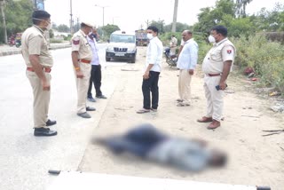 Suspected road side found dead, अलवर में व्यक्ति की मौत, UIT थाना क्षेत्र, alwar news, rajasthan latest news