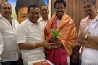 anandaiah met endowment minister vellampally srinivas rao