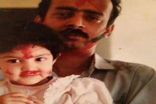 rhea-chakraborty-shares-childhood-photo-with-father-on-fathers-day