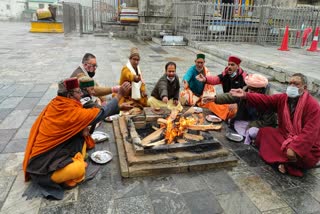 kedarnath-teerth-purohit-performed-yagya-against-devasthanam-board