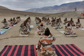 Indo-Tibetan Border Police  7th annual 'International Yoga Day 2021'  Central Armed Police Forces of India  ITBP performs Yoga at 18,000ft in Ladakh  mean sea level  Indian-China border  Sino-Indian border  Karakoram Pass Ladakh  international yoga day  ITBP yoga day celebration  ലഡാക്ക്‌  18,000 അടി ഉയരത്തിൽ യോഗ  ഐടിബിപി  ഇൻഡോ -ടിബറ്റൻ ബോർഡർ പൊലീസ്‌