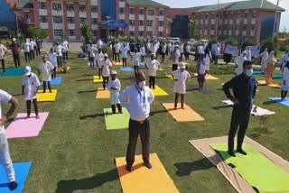 کولگام:(World Yoga Day) عالمی یوگا دن کے موقع پر پروگرام کا اہتمام