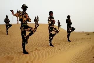 bsf jawan yogasana, Yoga at pakistan border