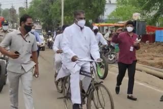 Health Minister Prabhuram Chaudhary came out riding a bicycle