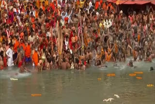 Special Investigation Team to probe kumbh mela scam  Kumbh Mela COVID testing scam  COVID testing scam kumbh mela  SIT notice to Max Corporate Service New Delhi  Nalwa Laboratories Pvt Ltd of Haryana  മൂന്ന്‌ സ്വകാര്യ ലാബുകൾക്കെതിരെ അന്വേഷണം  കുംഭമേള  വ്യാജ കൊവിഡ് പരിശോധന