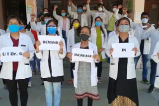 srinagar docters protest