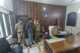 Bageshwar Charas Smuggler Arrested