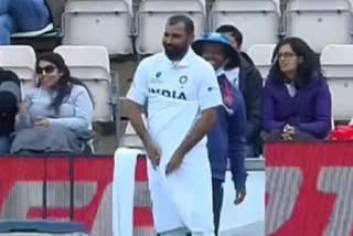 wtc-final-mohammed-shami-wearing-towel-in-match-fans-says-now-lungi-dance-will-happen