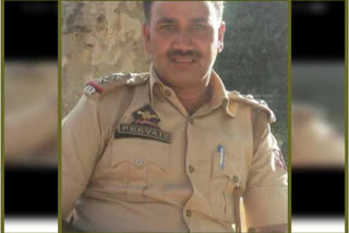 CID officer shot dead in srinagar jammu and kashmir