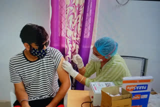 vaccination drive start for family member of police personnel in delhi
