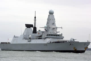 UK warship in Black Sea  Russia fires warning shots to deter UK warship  UK warship in Russian waters  മുന്നറിയിപ്പായി ബോംബുകൾ വർഷിച്ച് റഷ്യ  നാറ്റോ യുദ്ധക്കപ്പൽ  റഷ്യൻ സായുധ സേന  ജനറൽ വലേരി ജെറാസിമോവ്