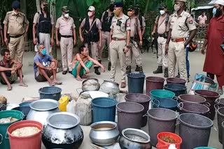 sp-anand-mishra-lead-nagao-police-raid-on-an-illegal-liquor-factory