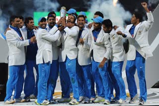 Eight years ago  Dhoni  Champions Trophy  എംഎസ് ധോണി  ചാമ്പ്യന്‍സ് ട്രോഫി.  വീരാട് കോലി  എംഎസ് ധോണി