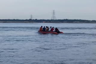 সংকোশ নদীতে স্নান করতে গিয়ে তলিয়ে গেল যুবক