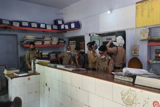 पुलिस जांच में जुटी