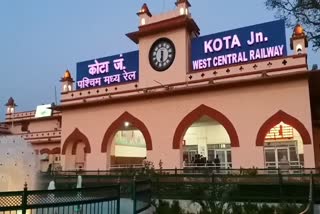 LCVR system, kota railway, blackbox installed in 22 trains of Kota, पायलट और लोको पायलट की होगी निगरानी, 22 ट्रेनों में लगाया गया LCVR, kota news, rajasthan news