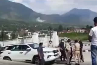 Kullu SP, CM's PSO suspended after altercation during Gadkari's visit