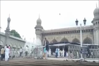 شہرحیدرآباد کی تاریخی مکہ مسجد نماز جمہ ادا کی گئی
