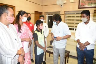 Wrestler Chanchla Kumari met CM