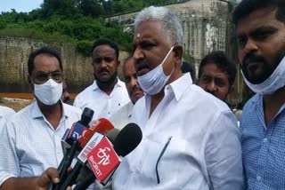 Poor work in Bhadra dam; Mla Sangamesh demanding action against engineer and contractor