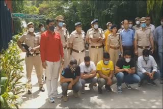 delhi police busted international cheating call center Gang