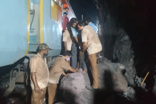 રત્નાગિરિમાં Rajdhani Express પાટા પરથી ઉતરી