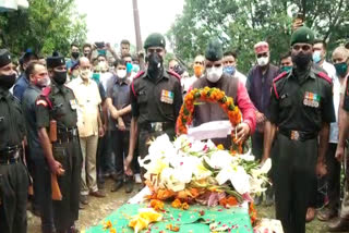 शहीद मनदीप सिंह नेगी का राजकीय सम्मान के साथ अंतिम संस्कार