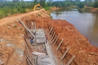 keezhbavani canal  Intensity of shore strengthening work going on keezhbavani canal  erode Intensity of shore strengthening work in keezhbavani canal  erode news  erode latest news  erode keezhbavani canal  Intensity of shore strengthening work  ஈரோடு செய்திகள்  ஈரோடு மாவட்ட செய்திகள்  ஈரோடு கீழ்பவானி வாய்க்காலில் கரையை பலப்படுத்தும் பணி  கீழ்பவானி வாய்க்காலில் கரையை பலப்படுத்தும் பணி  கரையை பலப்படுத்தும் பணி  நீர் திறப்பு