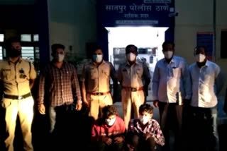 two accused arrested by satpur police who theft of five lakh