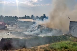 தென்னநார் தொழிற்சாலையில் தீ விபத்து