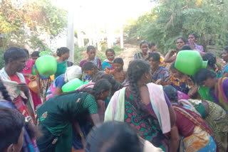 women agitations about water problem