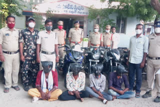 police arrested thiefs gang in puttur