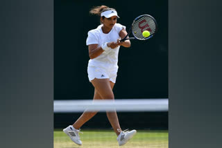 Sania Mirza makes winning return to Wimbledon, sails into second round with Mattek-Sands