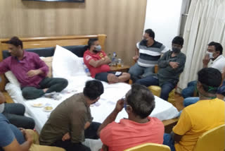 12 men arrested in a hotel for illegal gambling in purulia