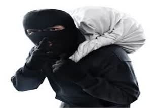 Theft in thief house in Ranchi